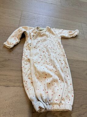 Cream Baby kimono sleeper Gown with Orange Star Print